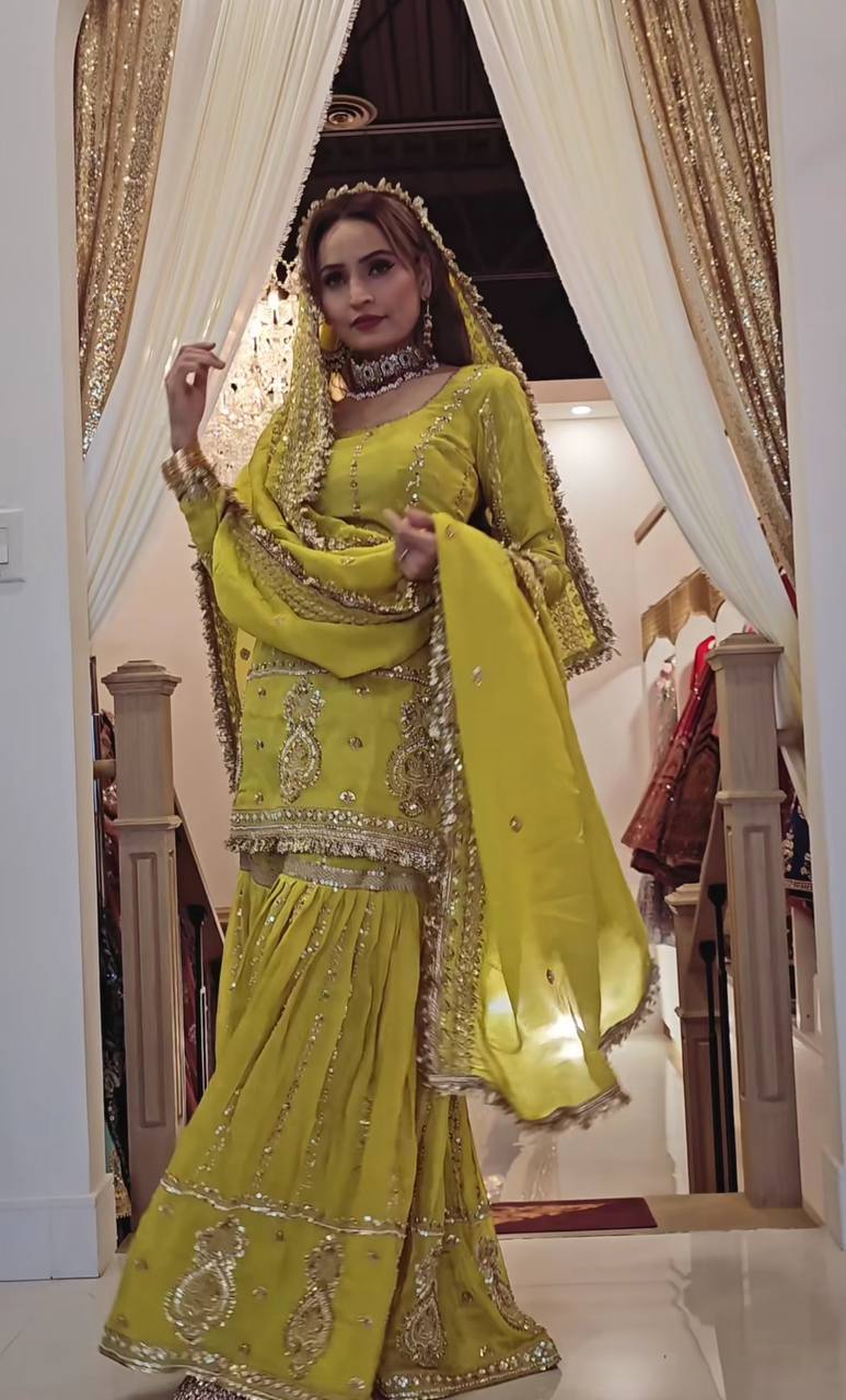 Outdoor Heavy Top,Sarara & Dupatta